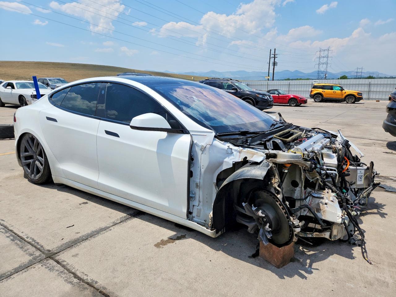 2022 Tesla Model S - Фото 4