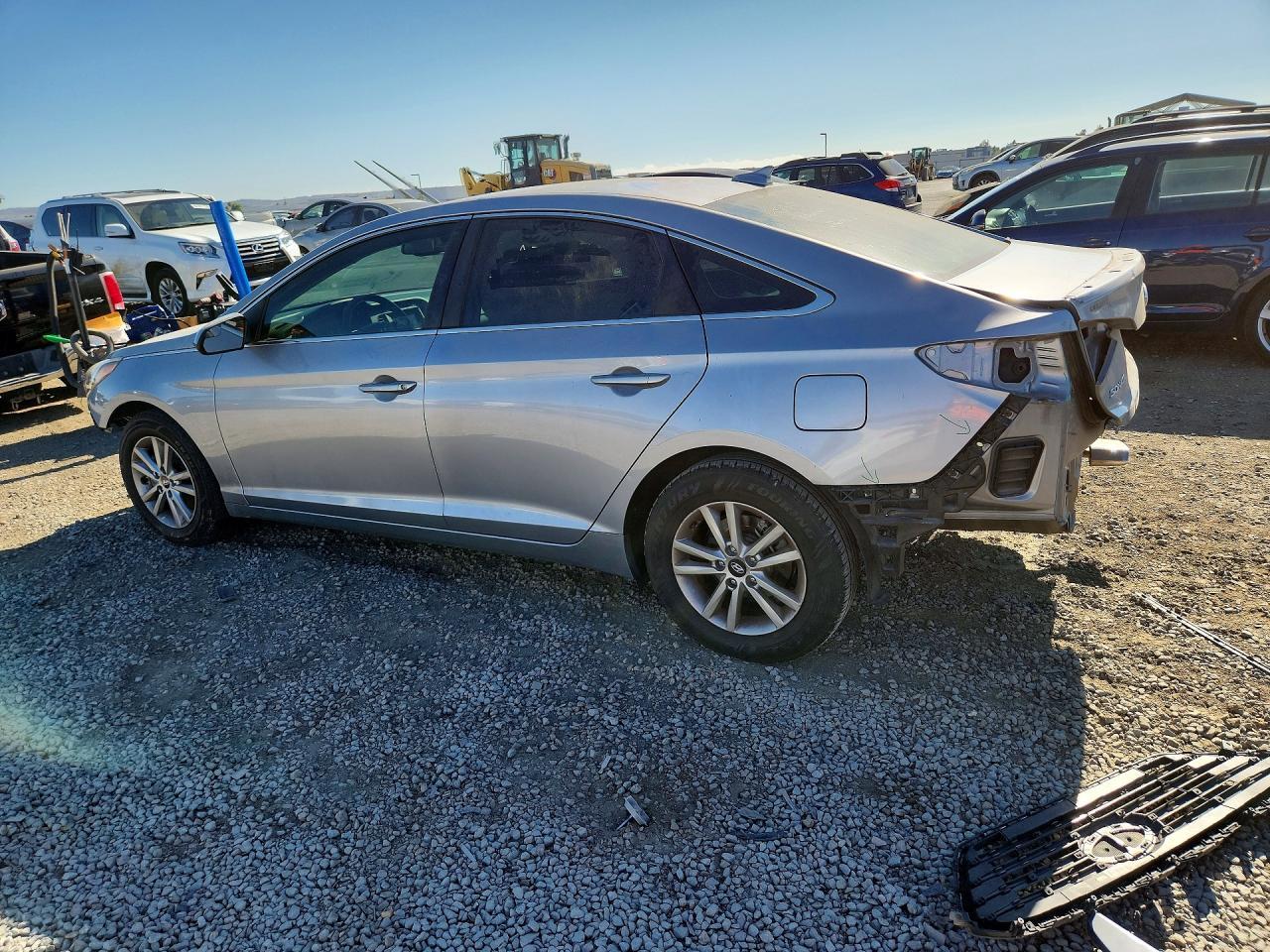2017 Hyundai Sonata Se - Image 2