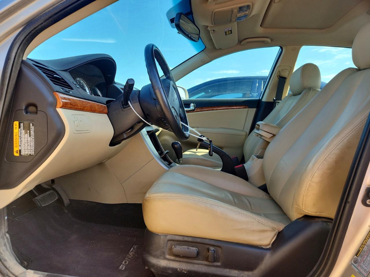2009 Hyundai Sonata Limited - Image 7