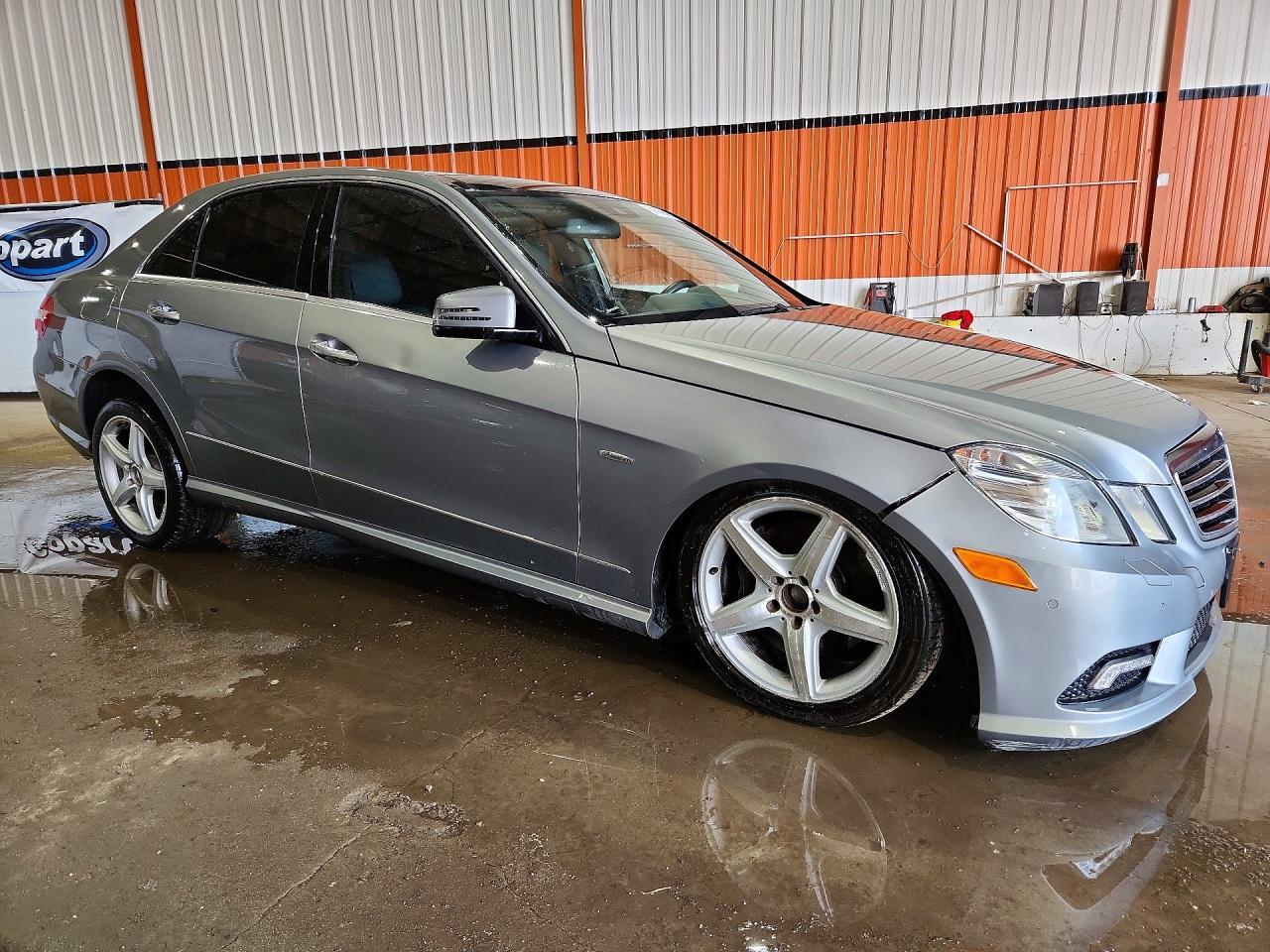 2011 Mercedes-Benz E 550 4Matic - Фото 4