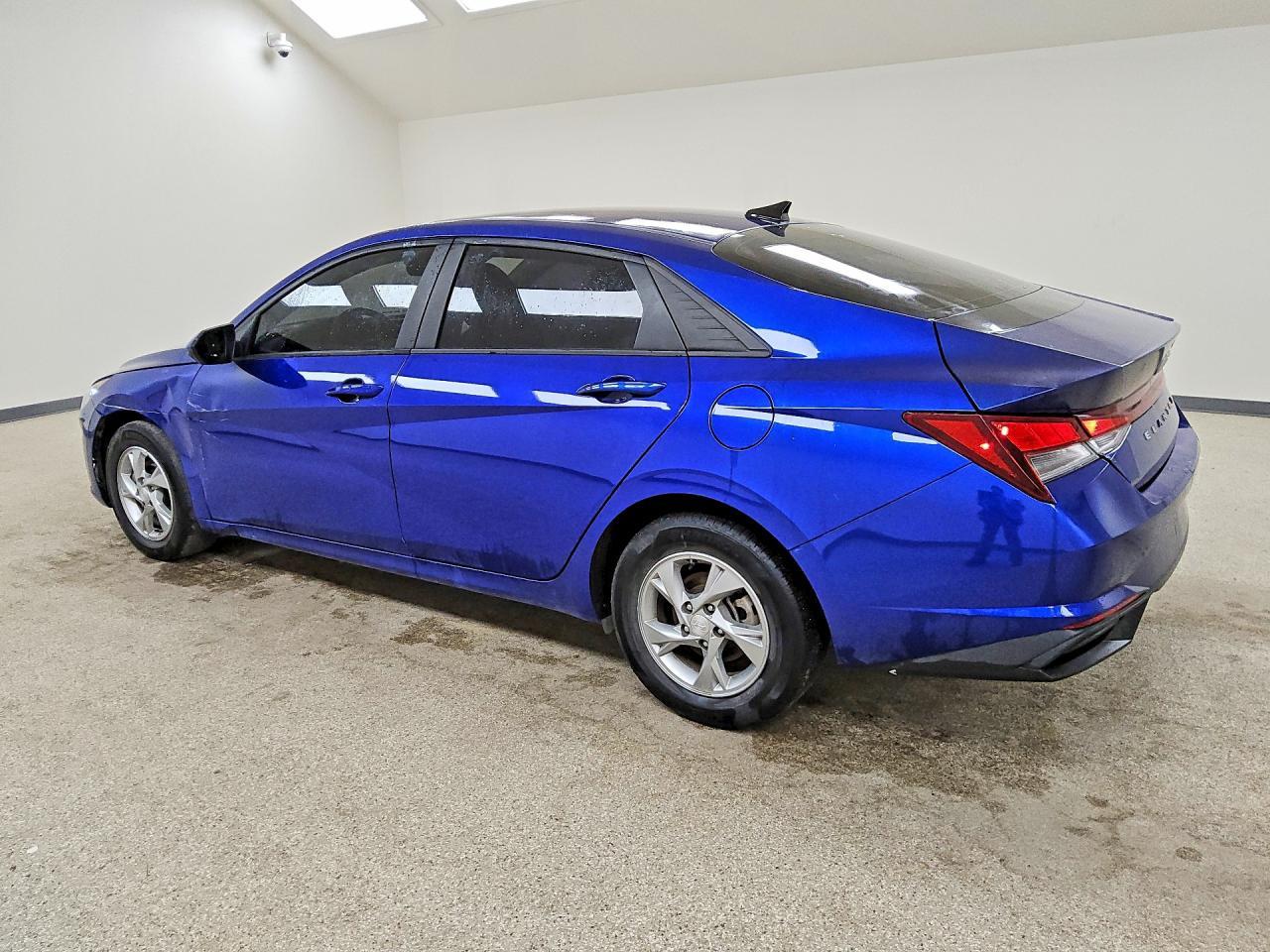 2023 Hyundai Elantra Se - Фото 2
