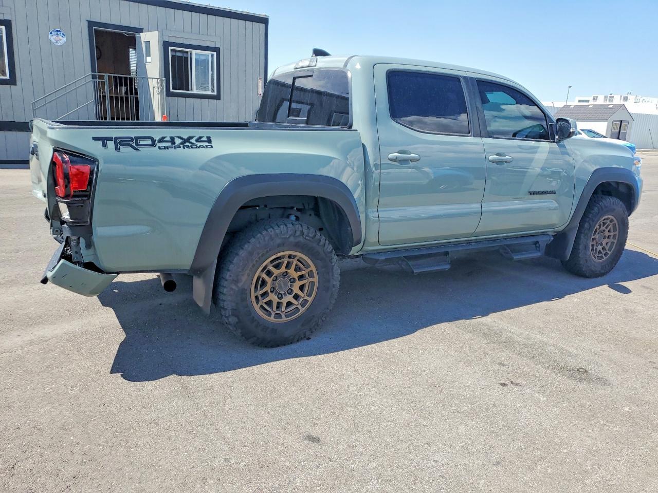 2023 Toyota Tacoma Trd Off-Road - Image 3