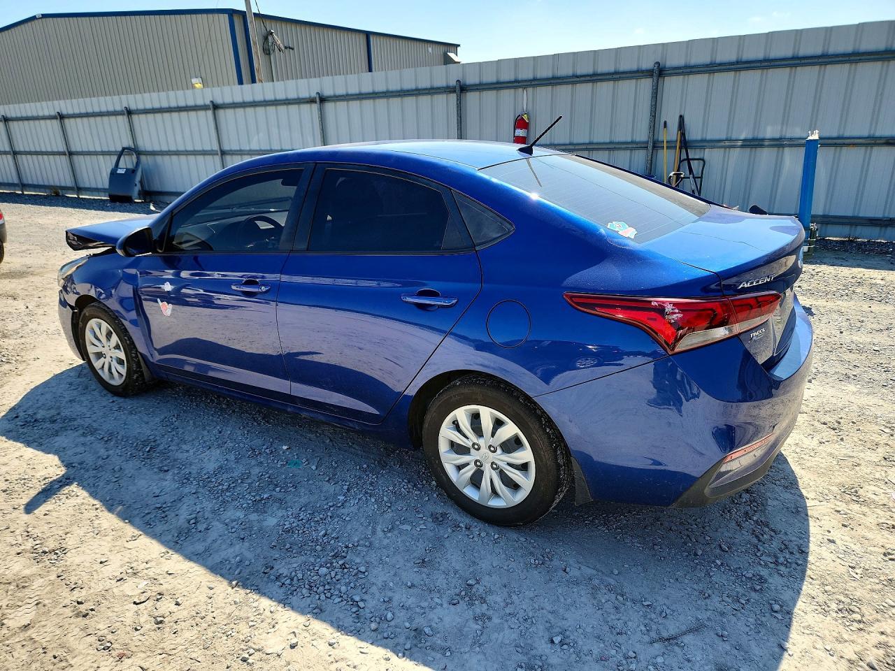 2022 Hyundai Accent Se - Фото 2