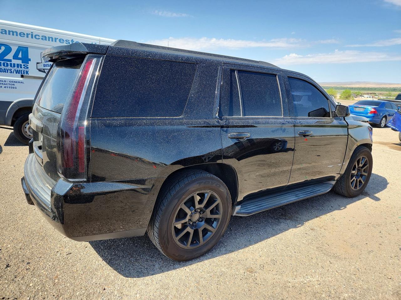 2015 GMC Yukon Denali - Image 3