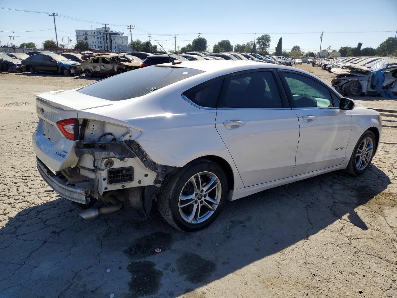 2016 Ford Fusion Se Hybrid - Фото 3