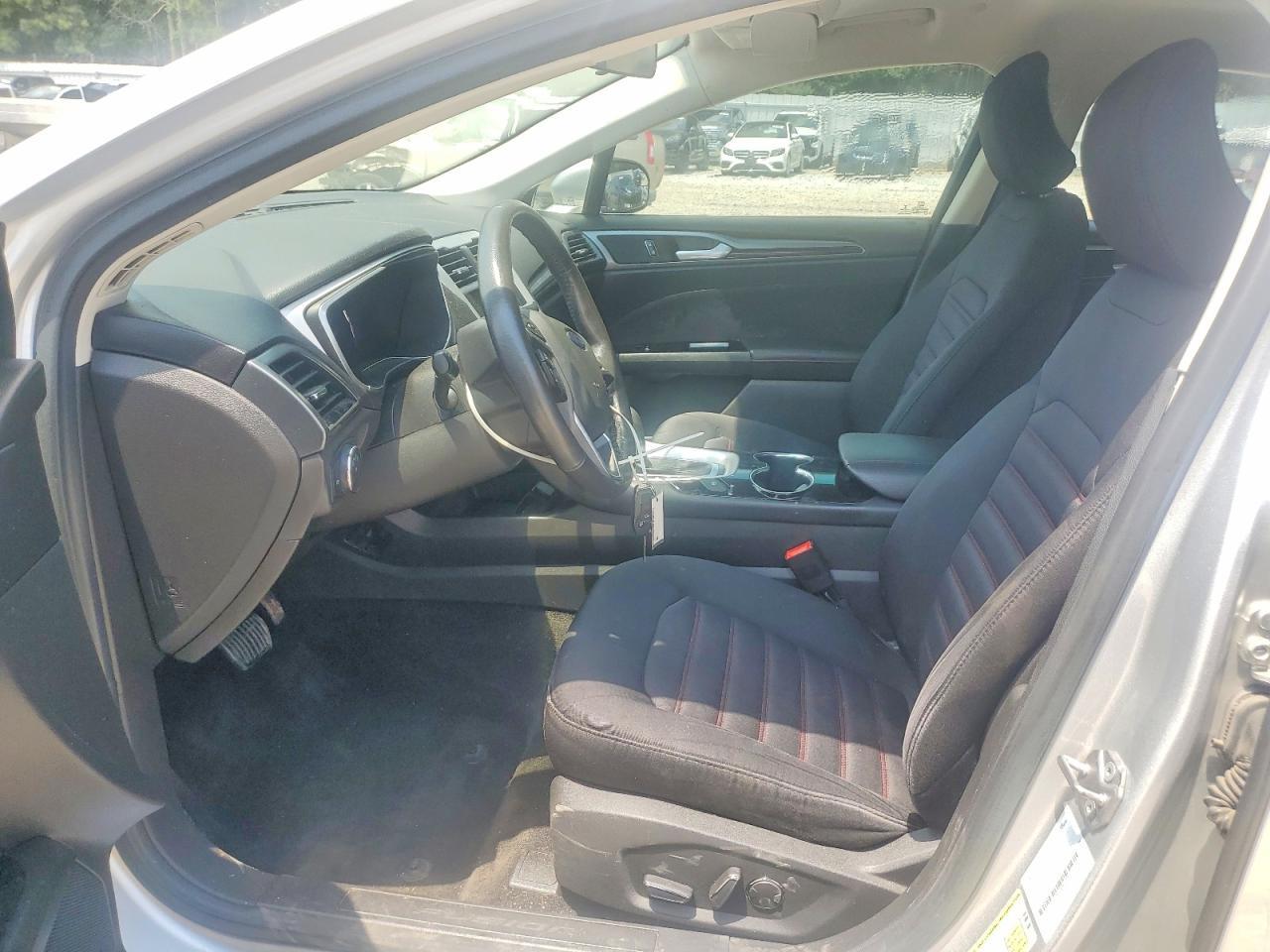 2015 Ford Fusion S - Фото 7