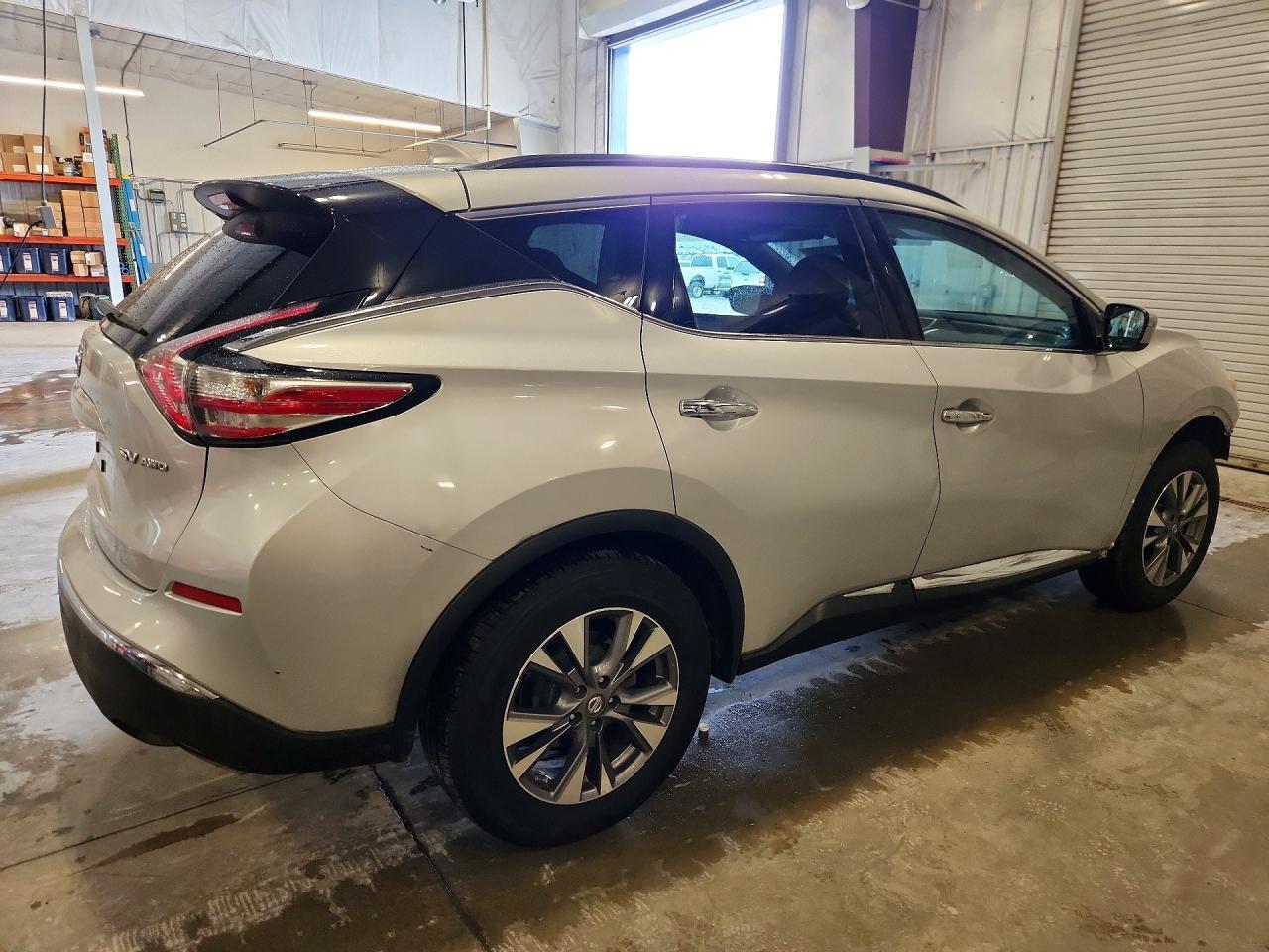 2017 Nissan Murano Sv - Image 3