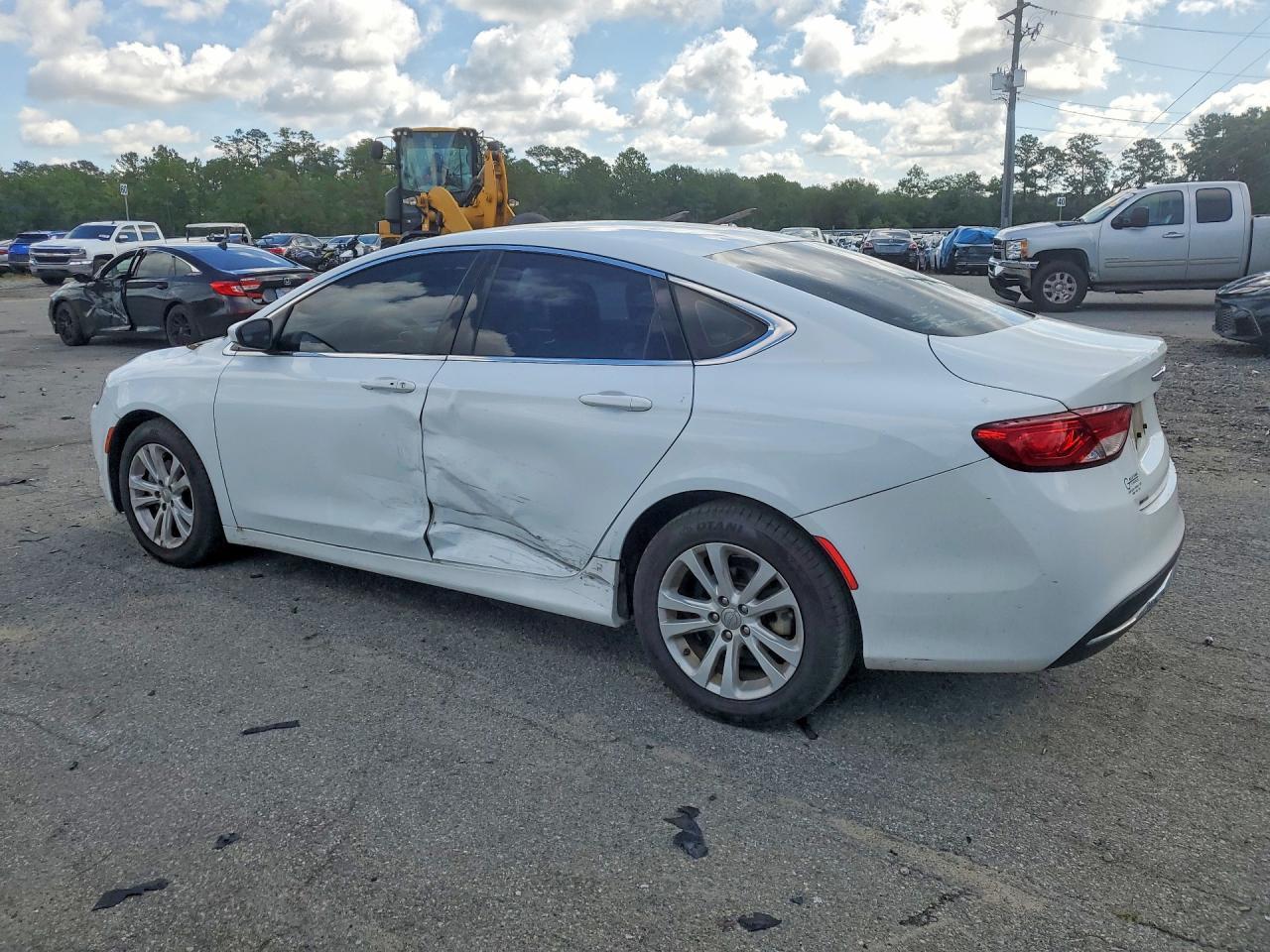 2016 Chrysler 200 Limited - Image 2