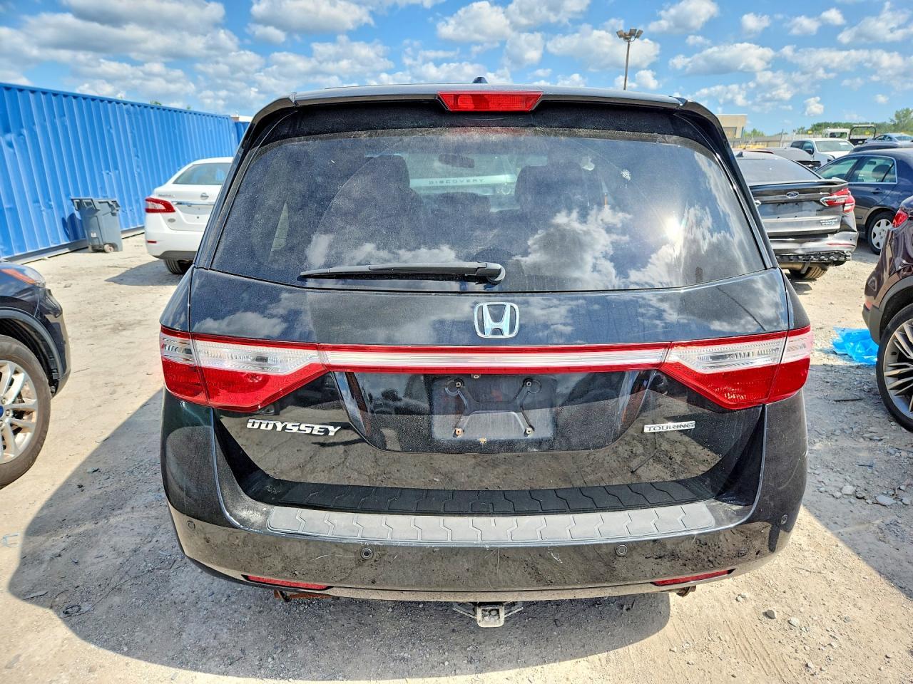 2012 Honda Odyssey Touring - Image 6