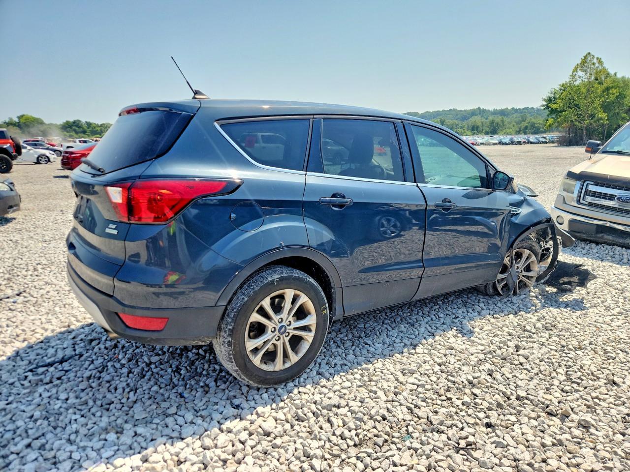 2019 Ford Escape Se - Фото 3