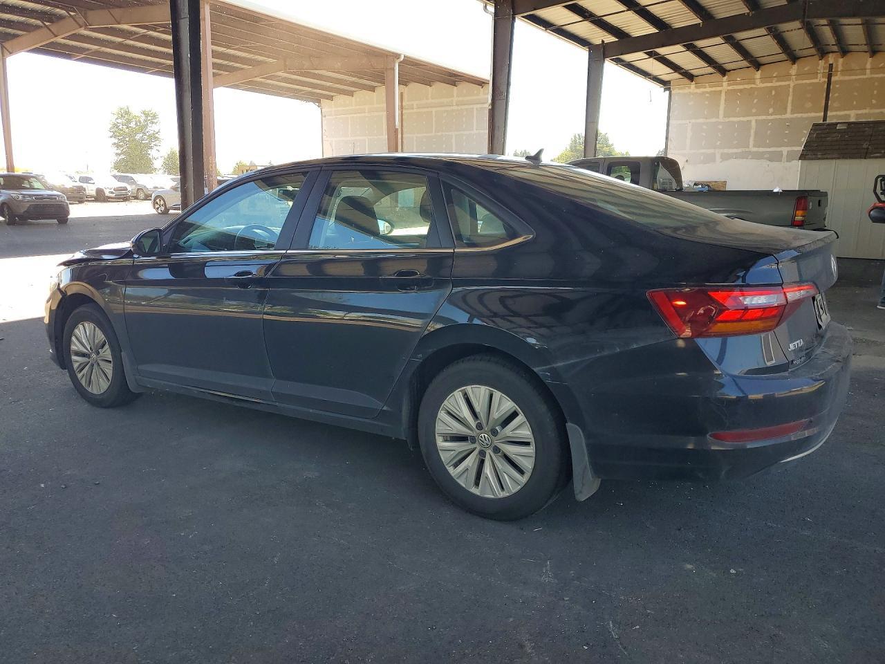 2019 Volkswagen Jetta S - Фото 2