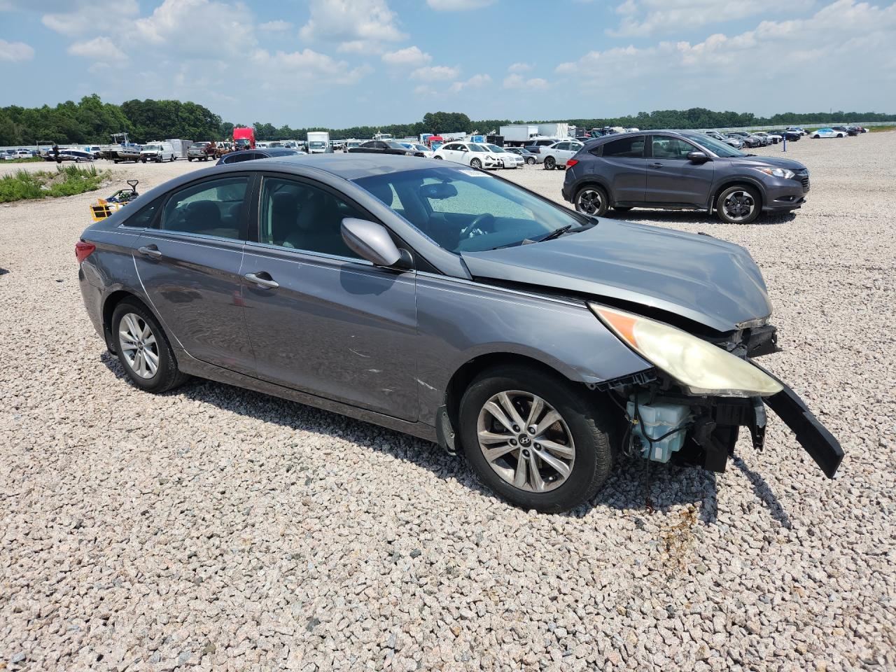 2013 Hyundai Sonata Gls - Image 4