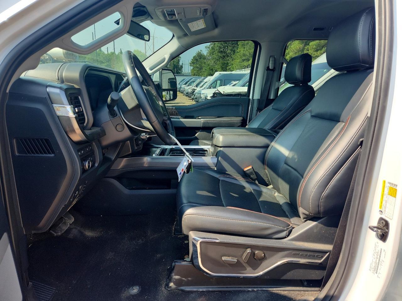 2024 Ford F250 Super Duty - Фото 7