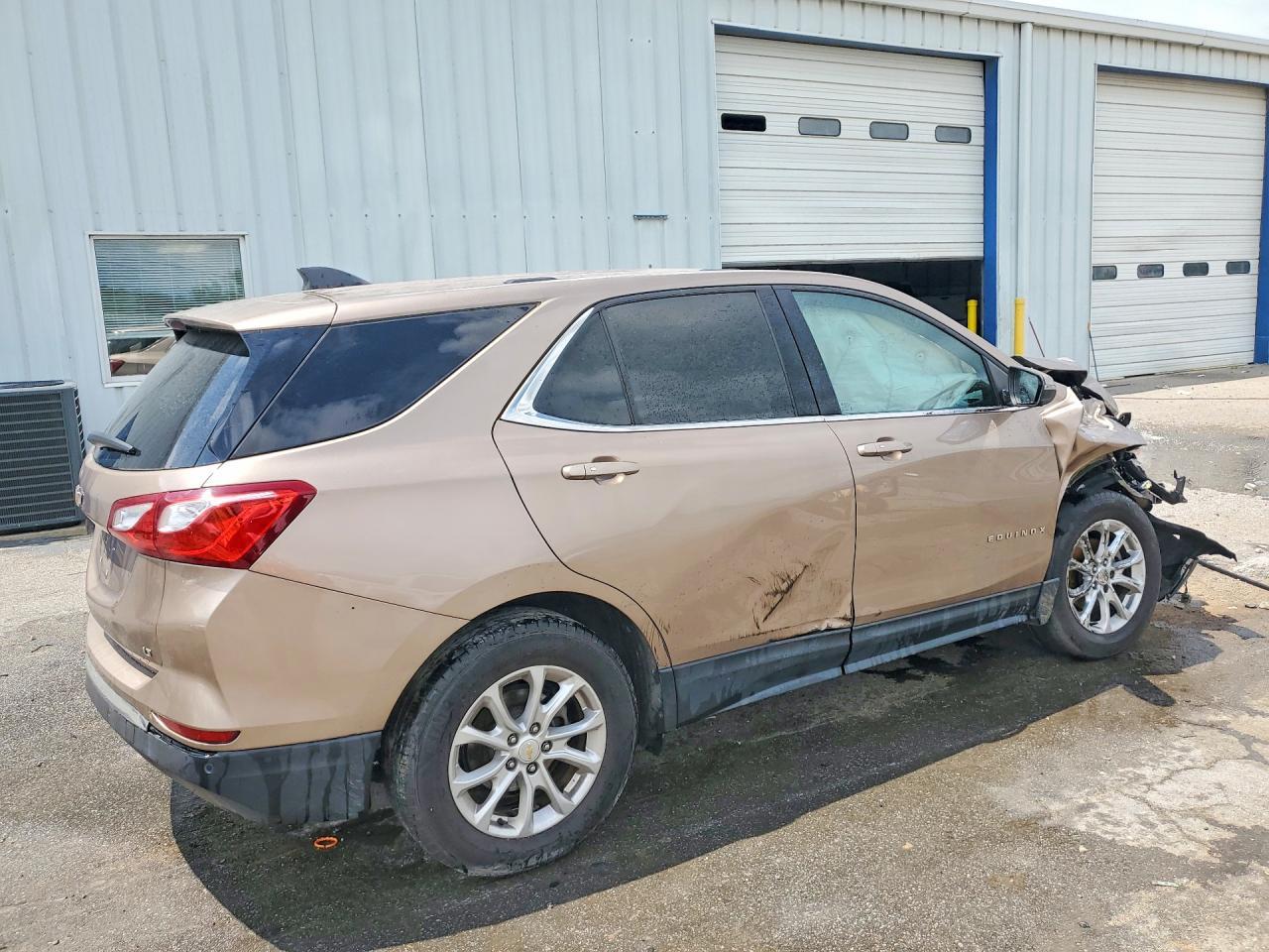 2019 Chevrolet Equinox Lt - Image 3