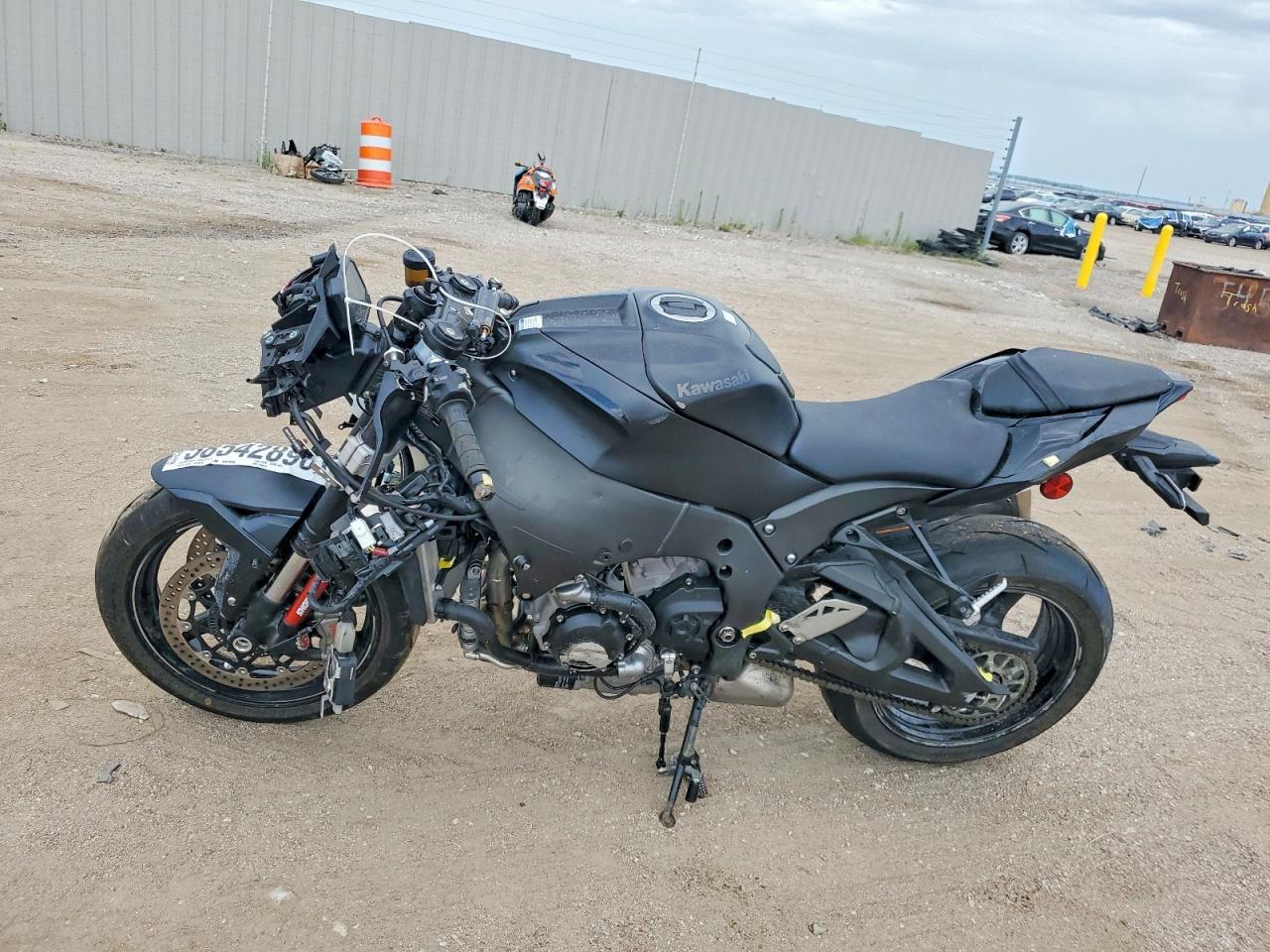 2025 Kawasaki Zx1002 M - Image 3