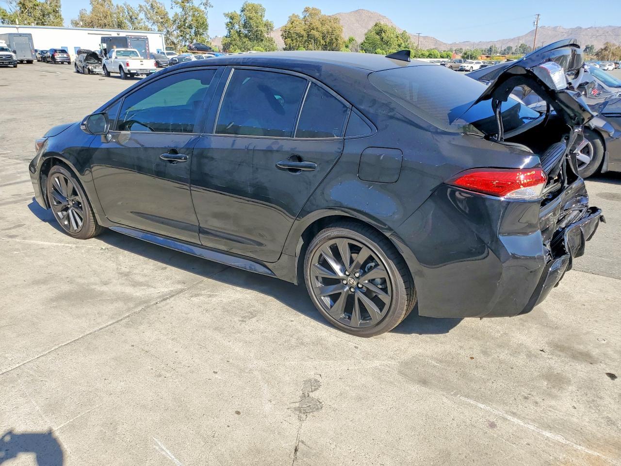 2026 Toyota Corolla Hybrid Se - Фото 2
