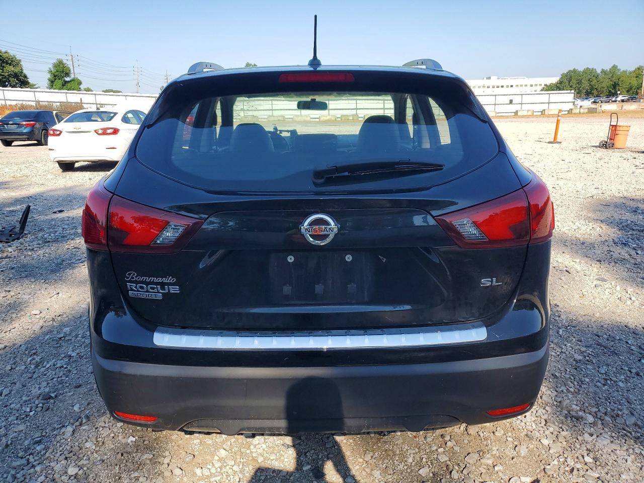 2018 Nissan Rogue Sport Sl - Image 6