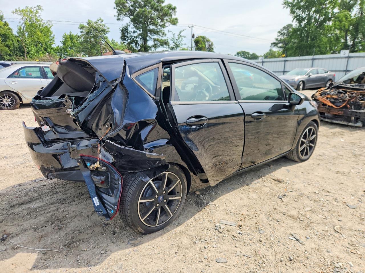 2019 Ford Fiesta Se - Image 3