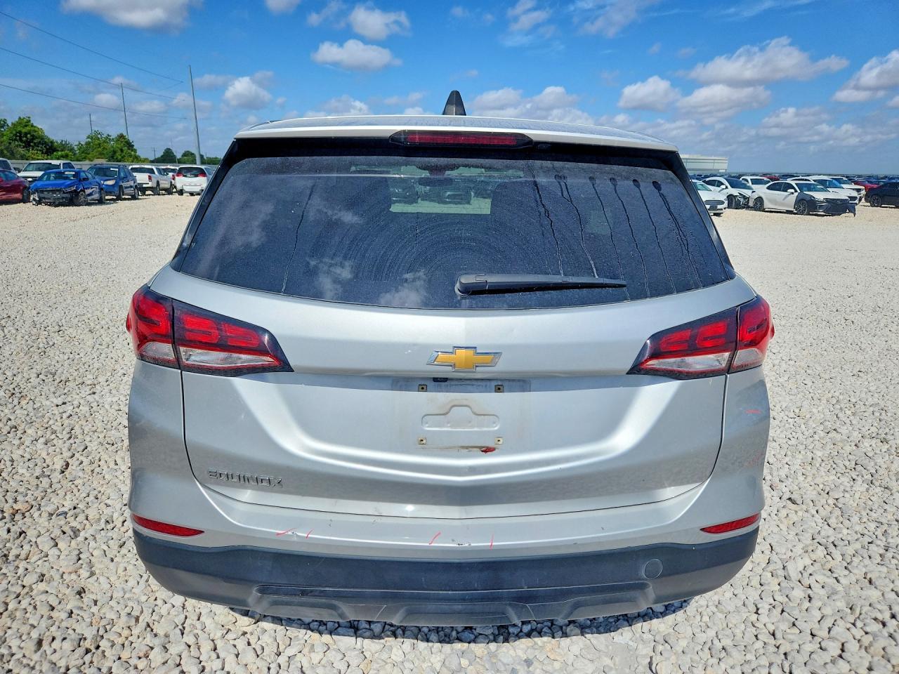 2022 Chevrolet Equinox Ls - Image 6