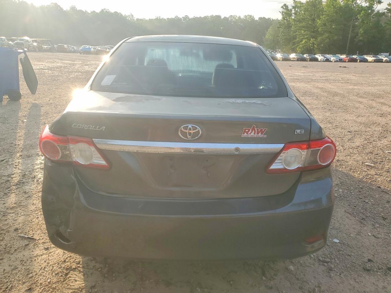 2011 Toyota Corolla Le - Image 6