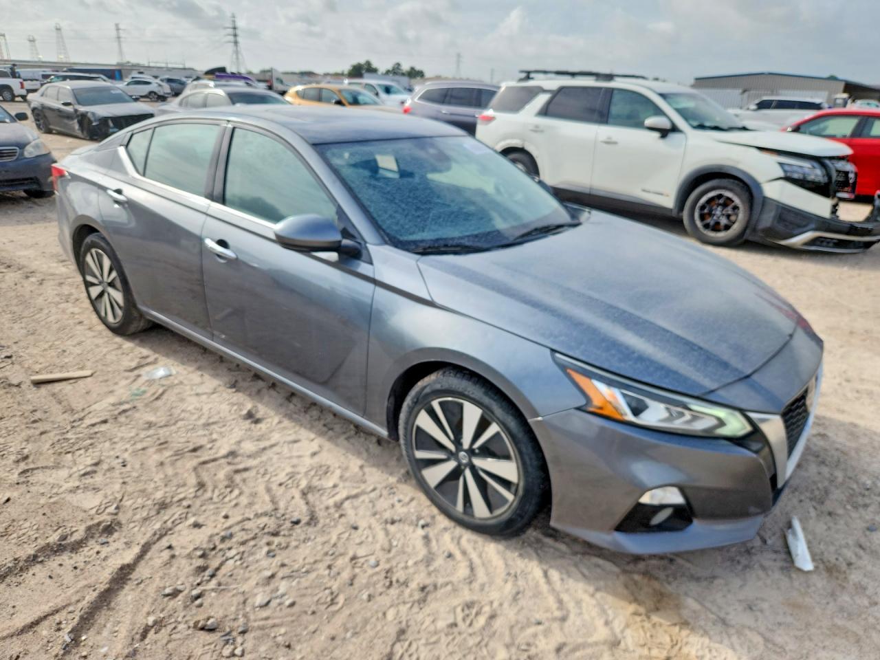 2019 Nissan Altima Sl - Image 4