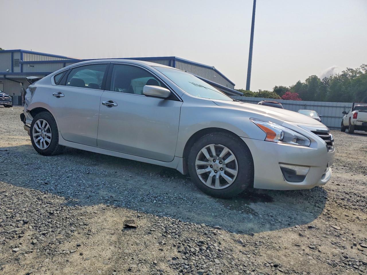 2015 Nissan Altima 2.5 S - Фото 4