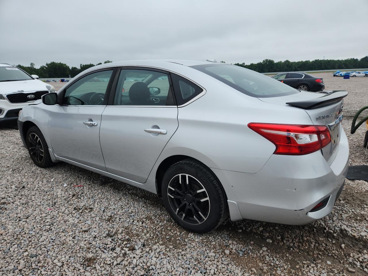 2019 Nissan Sentra Sv - Фото 2