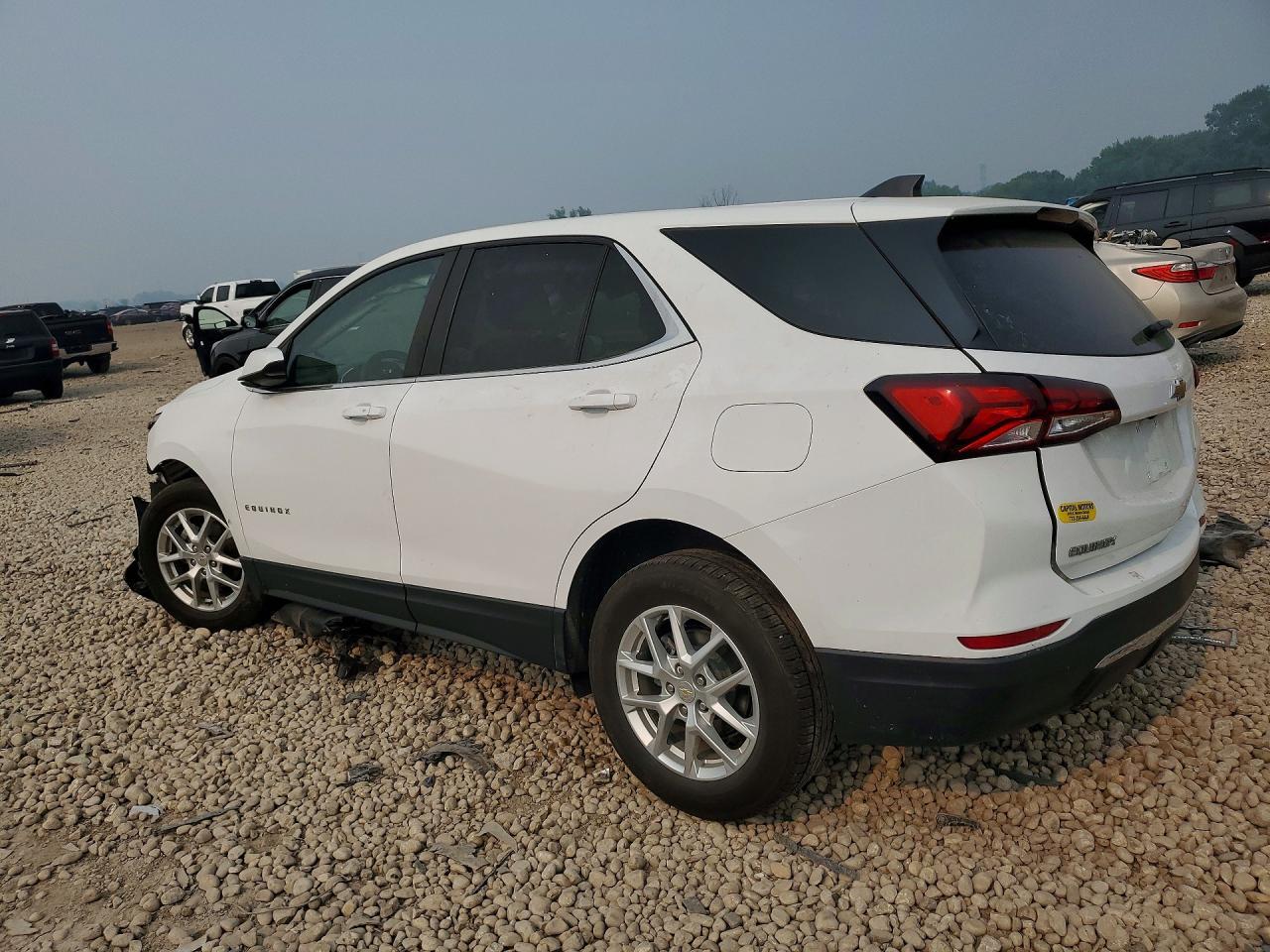 2023 Chevrolet Equinox Lt - Image 2