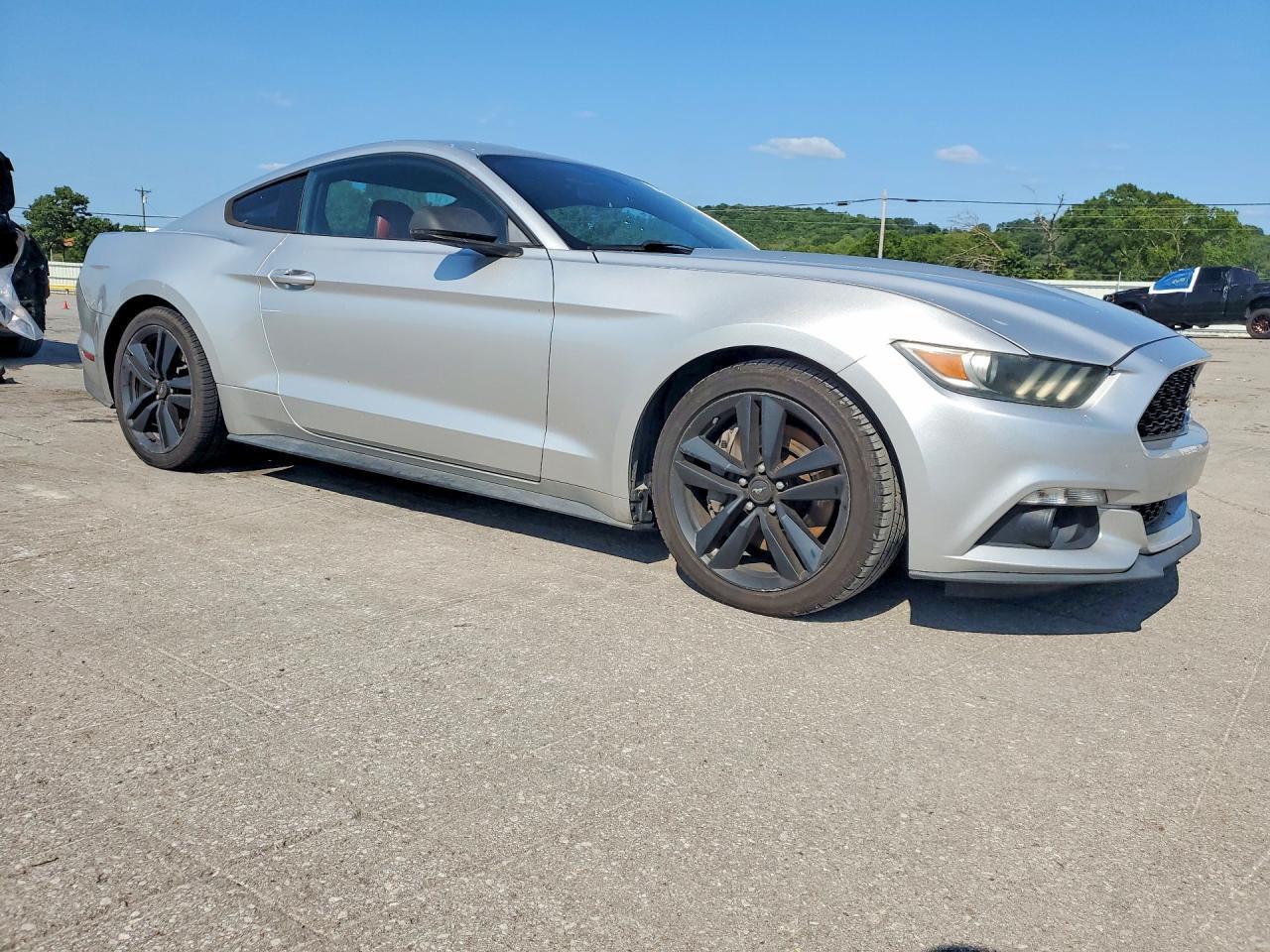 2015 Ford Mustang - Image 4