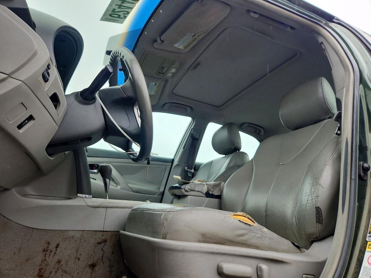 2010 Toyota Camry Le - Фото 7