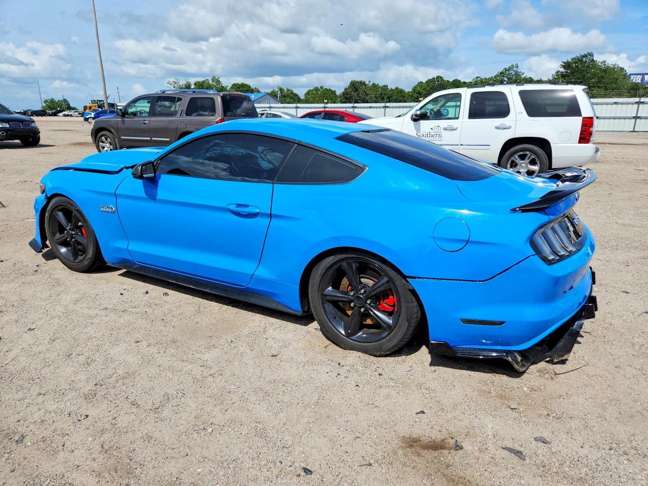 2017 Ford Mustang Gt - Image 2