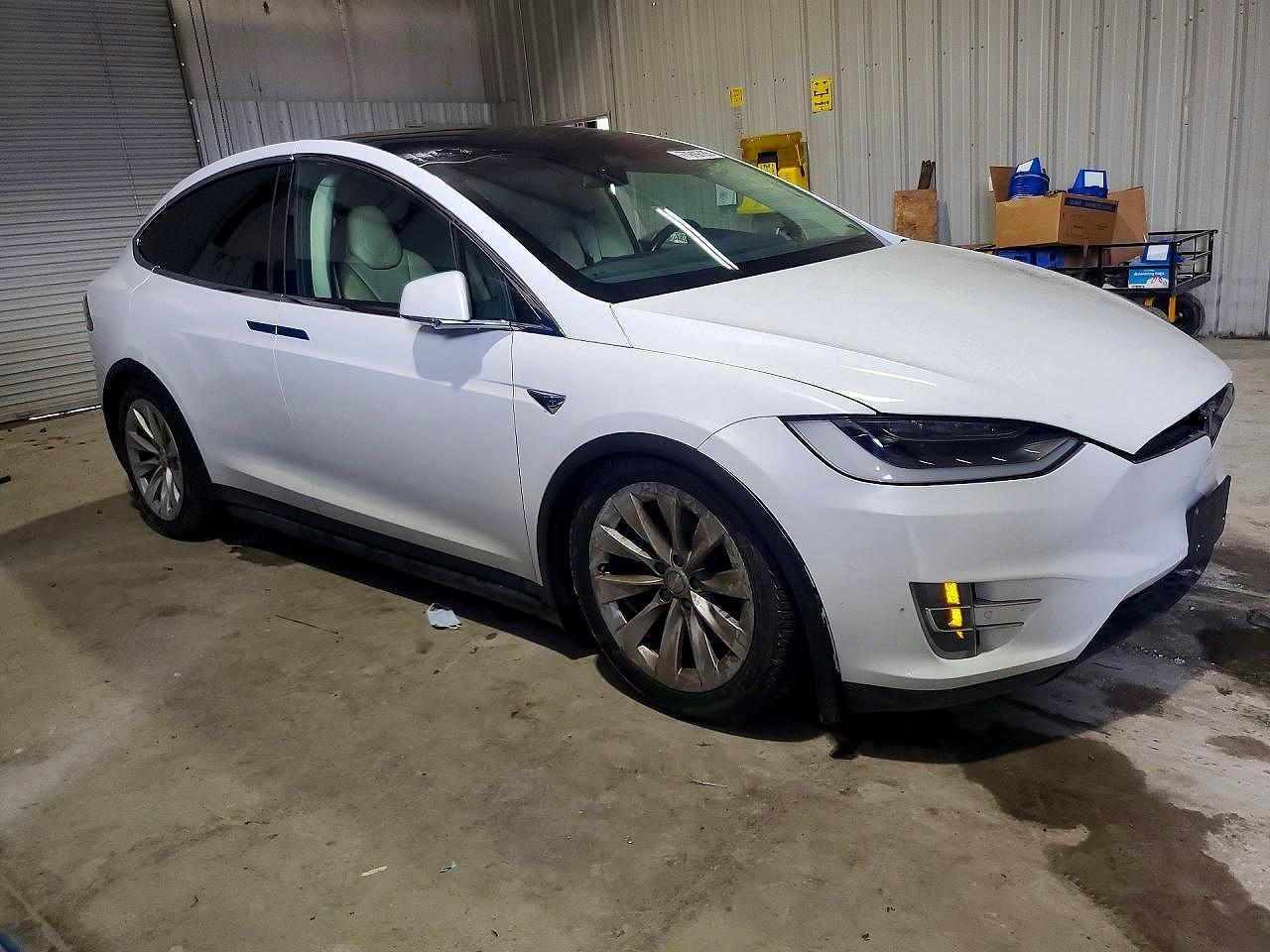 2017 Tesla Model X - Image 4