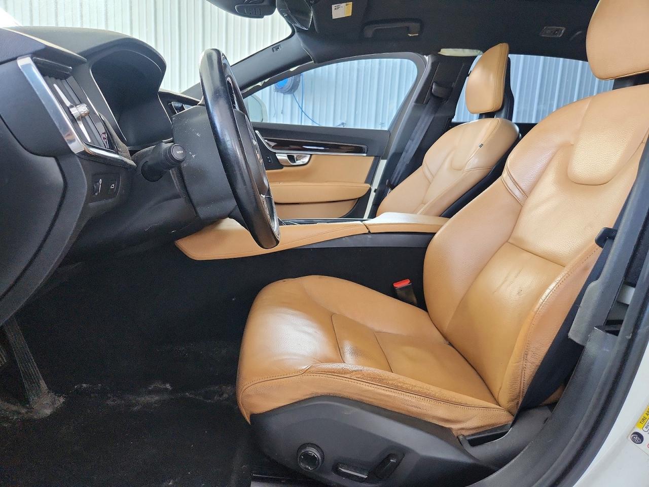 2018 Volvo S90 T5 Momentum - Фото 7