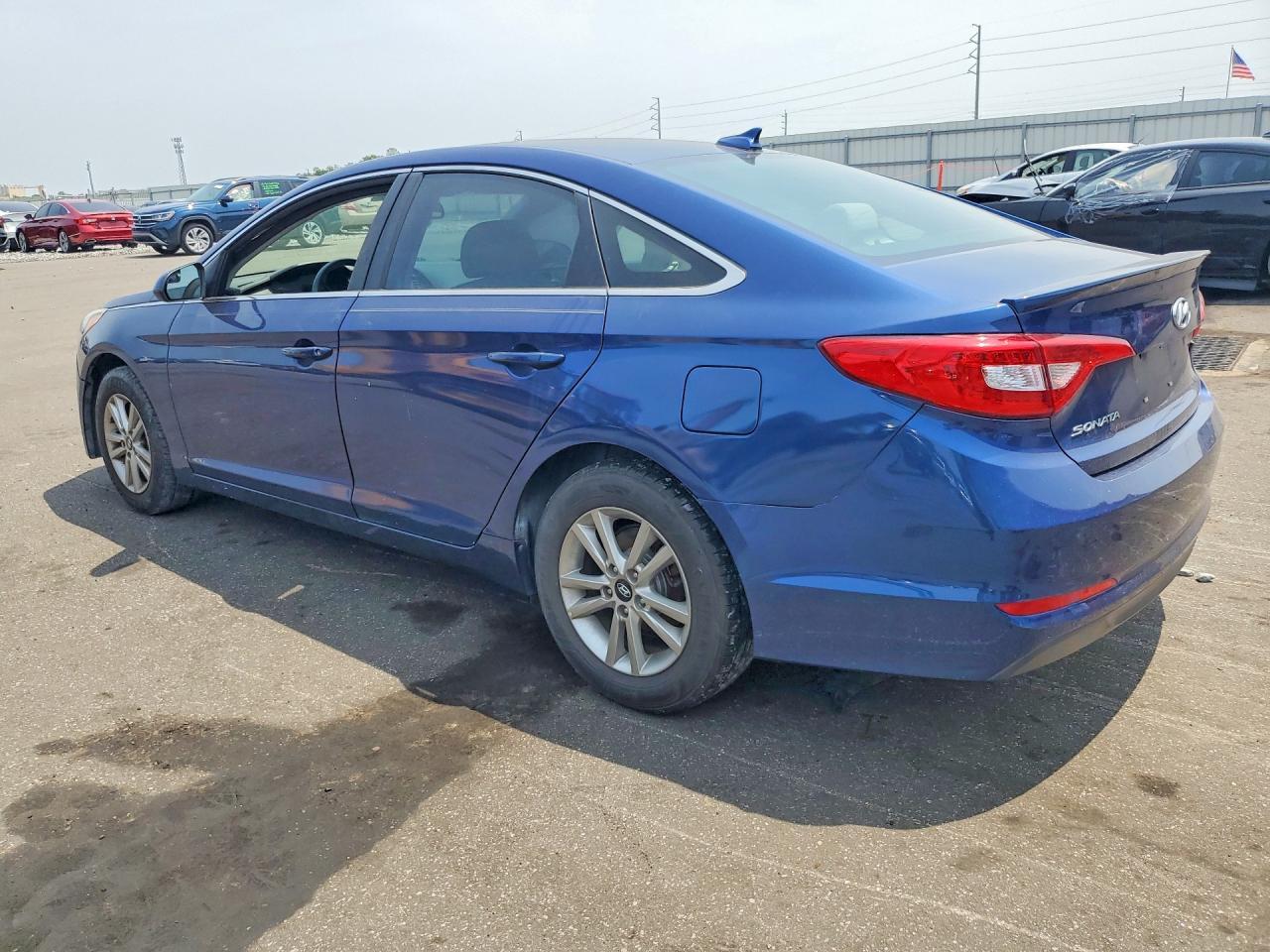 2017 Hyundai Sonata Se - Фото 2