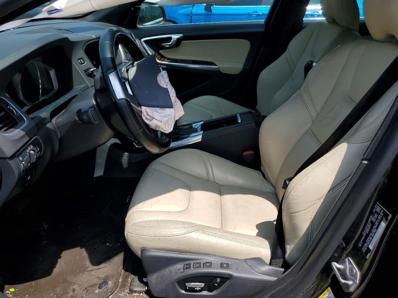 2015 Volvo S60 Platinum - Фото 7