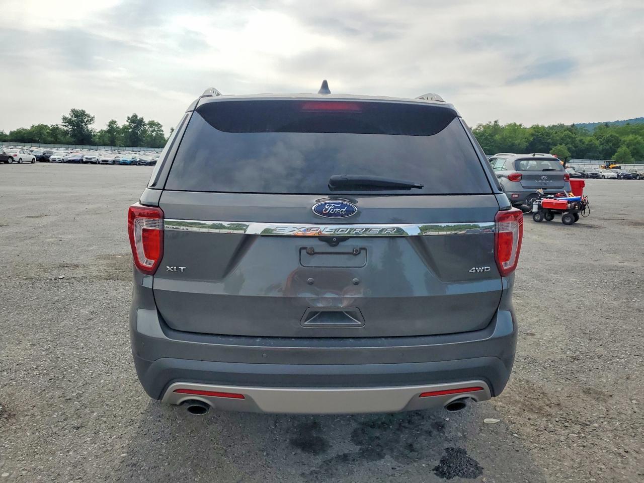 2017 Ford Explorer Xlt - Фото 6
