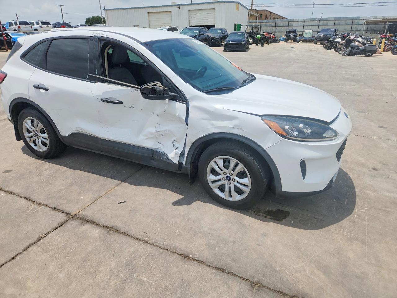 2020 Ford Escape S - Фото 4