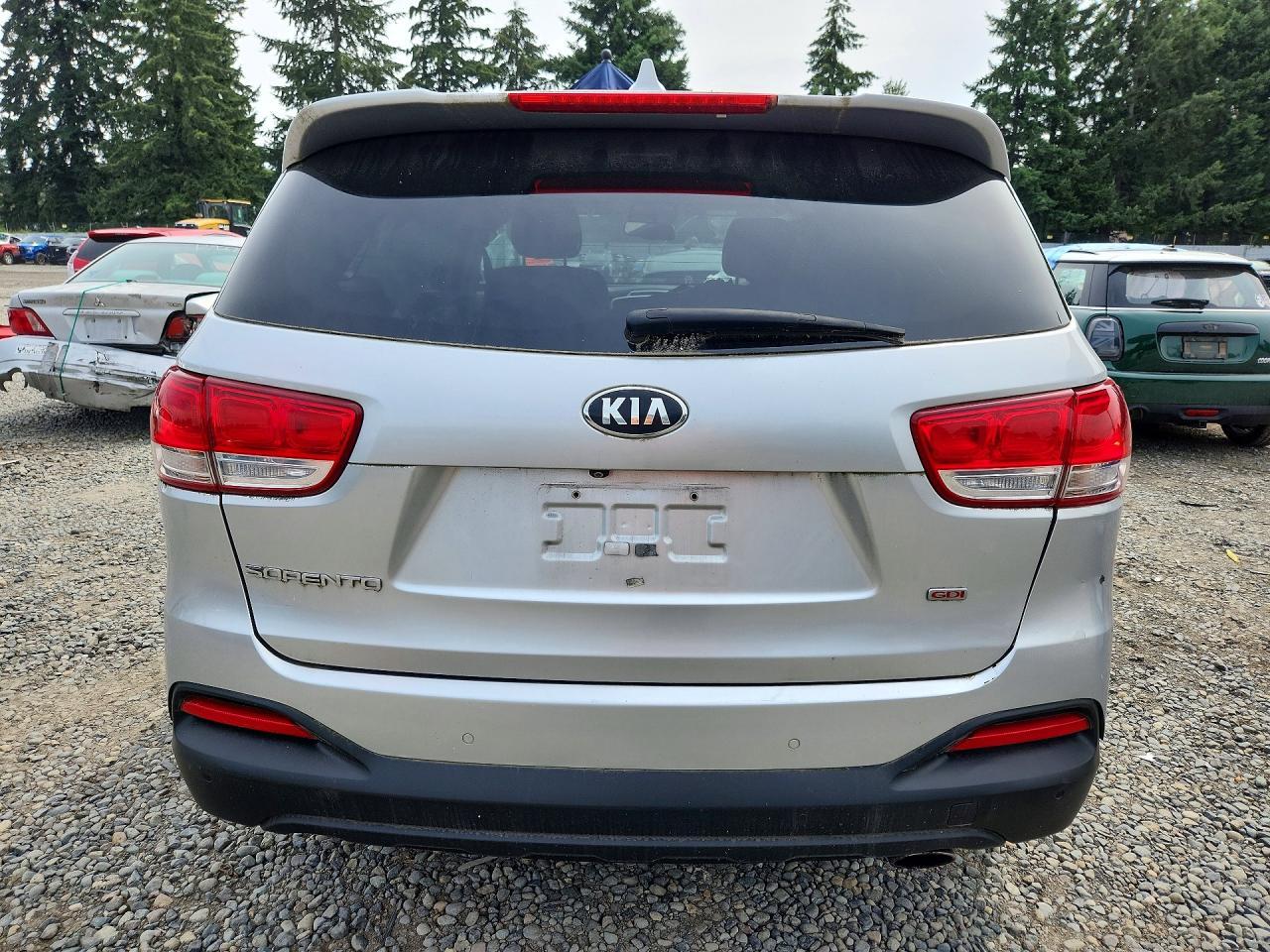 2016 Kia Sorento Lx - Фото 6