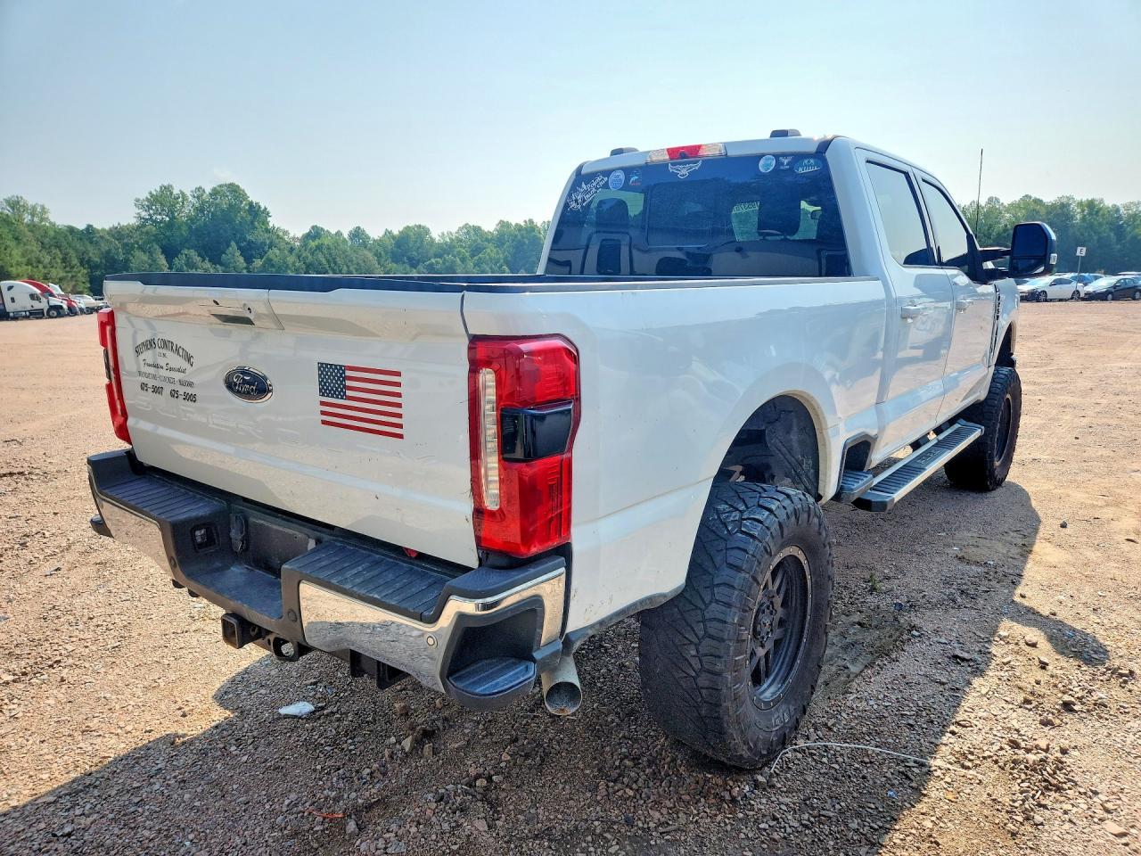2024 Ford F250 Super Duty - Фото 3