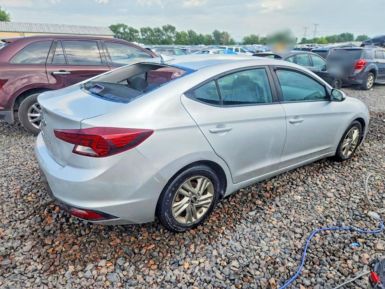 2020 Hyundai Elantra Sel - Фото 3