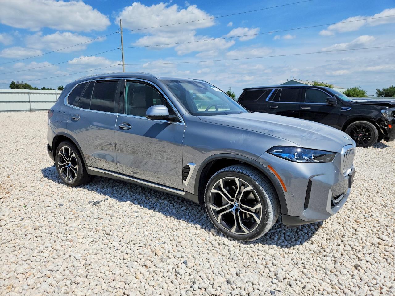 2026 BMW X5 xDrive40I - Фото 4