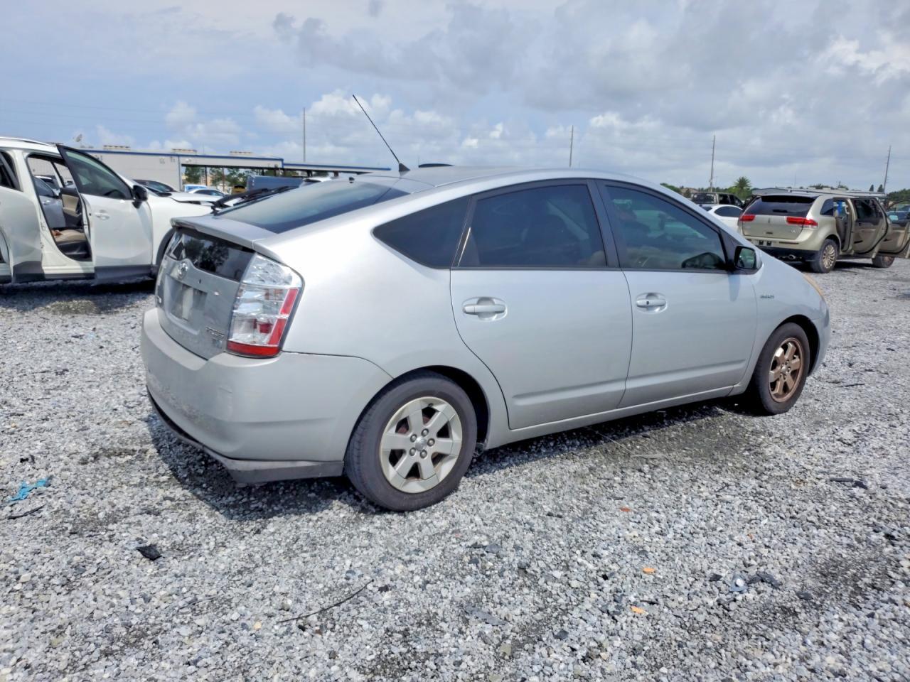 2008 Toyota Prius Base - Image 3