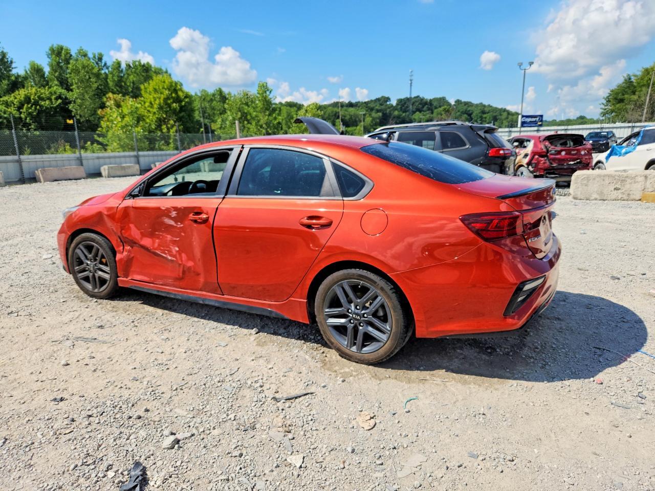 2021 Kia Forte Gt Line - Фото 2