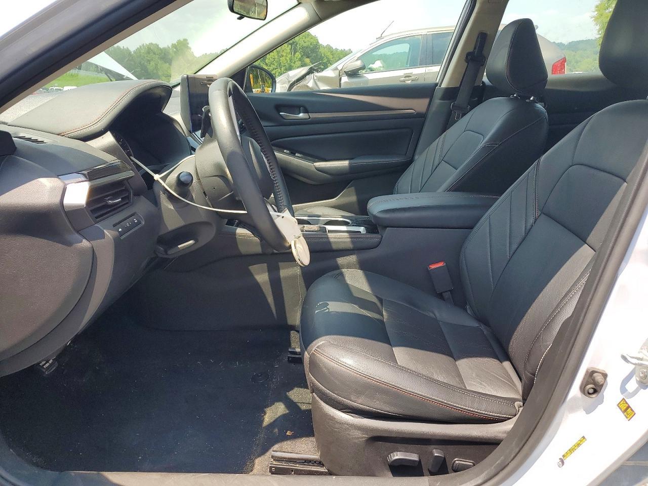 2024 Nissan Altima Sr - Image 7
