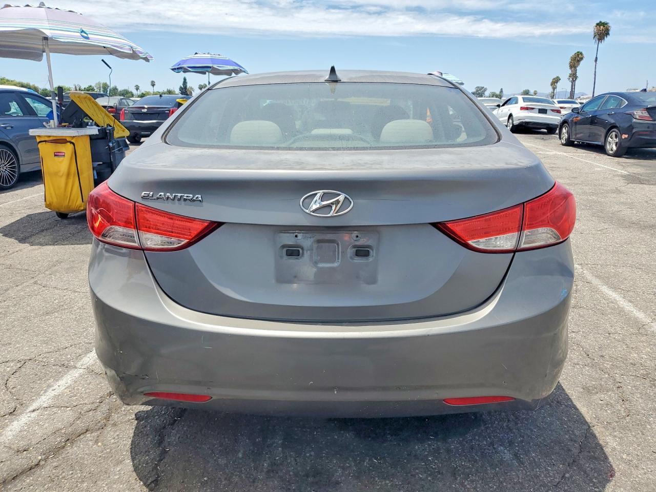 2013 Hyundai Elantra Gls - Image 6