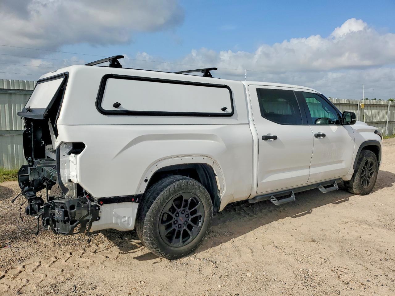 2023 Toyota Tundra Crewmax Sr5 - Фото 3