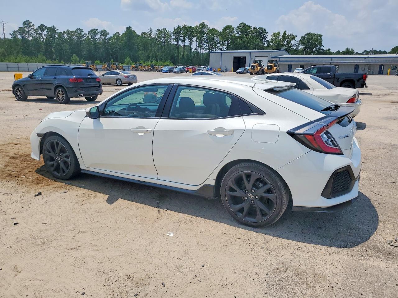 2017 Honda Civic Sport - Фото 2