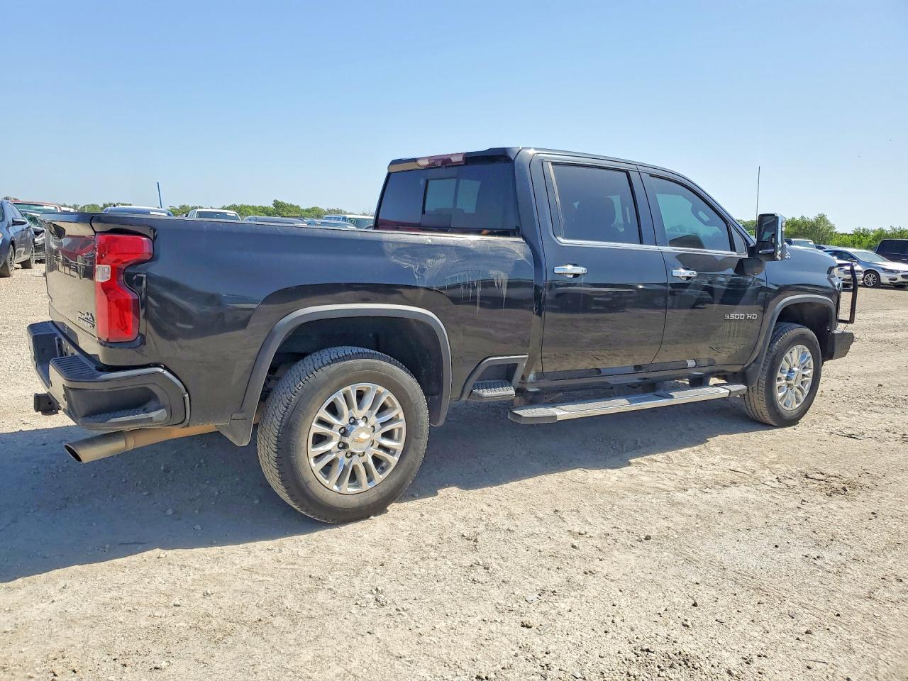 2022 Chevrolet Silverado K3500 High Country - Image 3