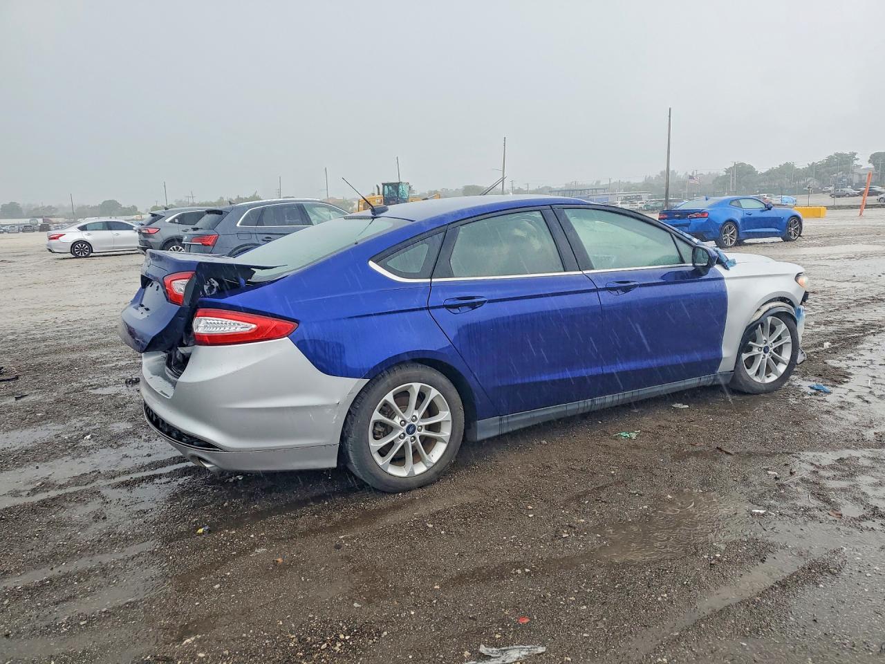 2014 Ford Fusion S - Фото 3