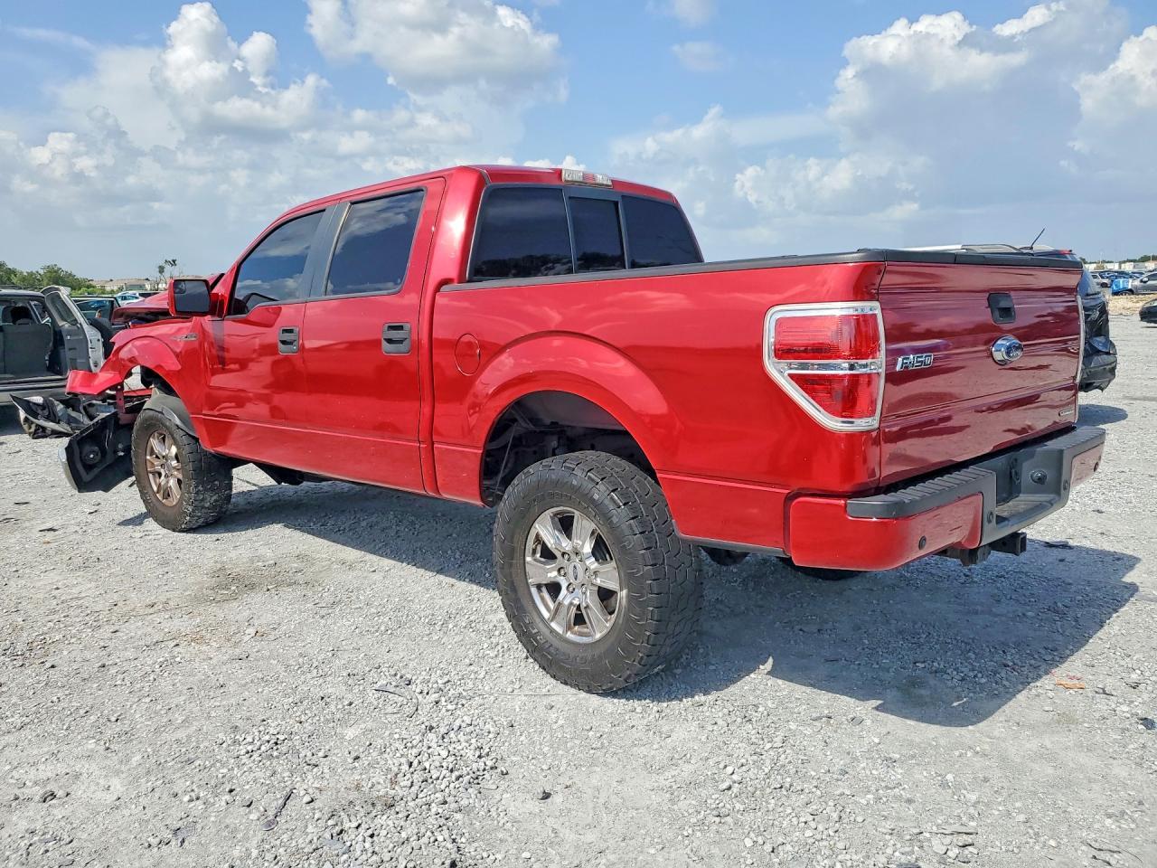 2012 Ford F150 Pickup - Фото 2